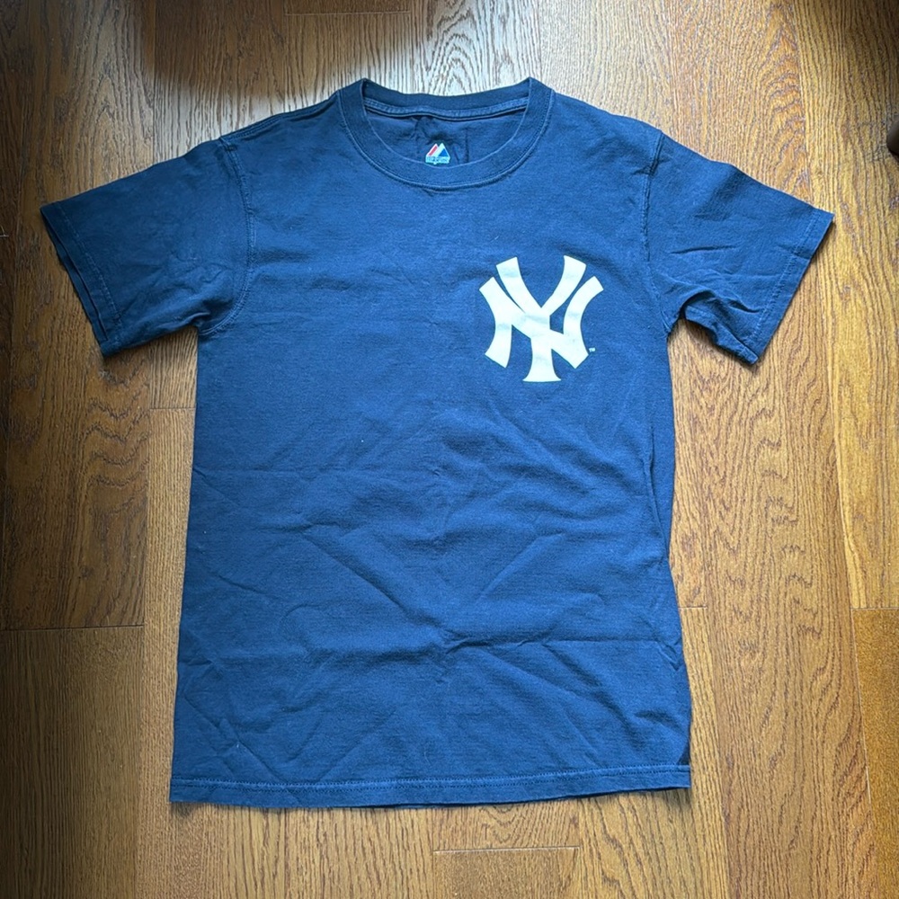 New York Yankees Derek Jeter TShirt - size small